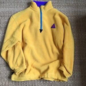 SOS- Sportswear of Sweden Fleece top, quarter zip .